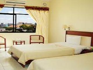 Khách Sạn Địa Ốc - 0780 3 818 377